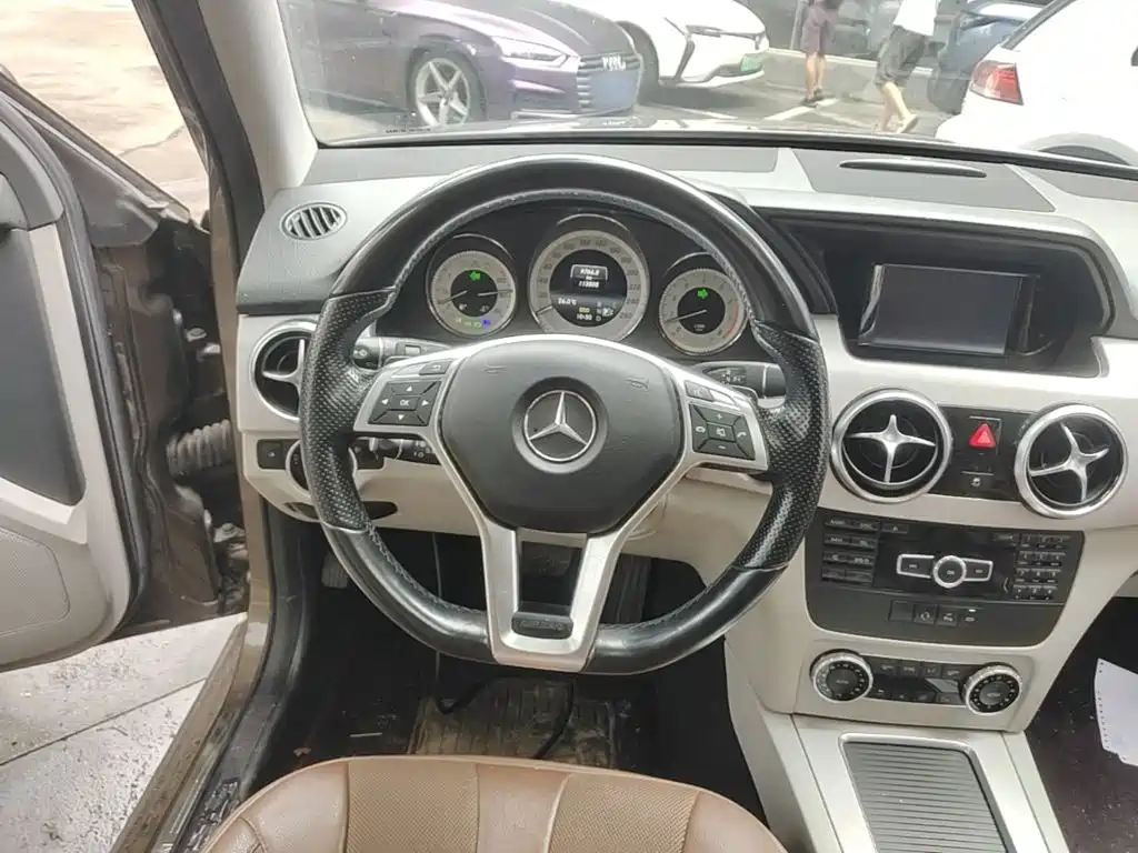 Mercedes-Benz GLK-Class 2016 — фото 11