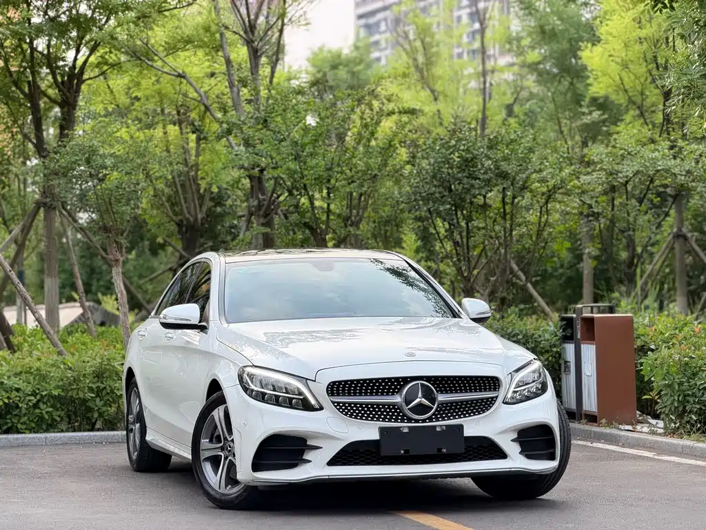 Mercedes-Benz C-Class 2020