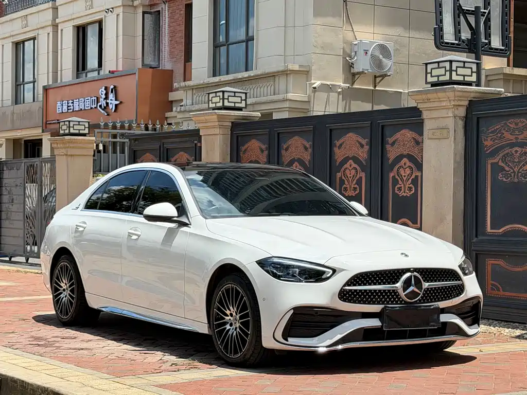 Mercedes-Benz C-Class 2023