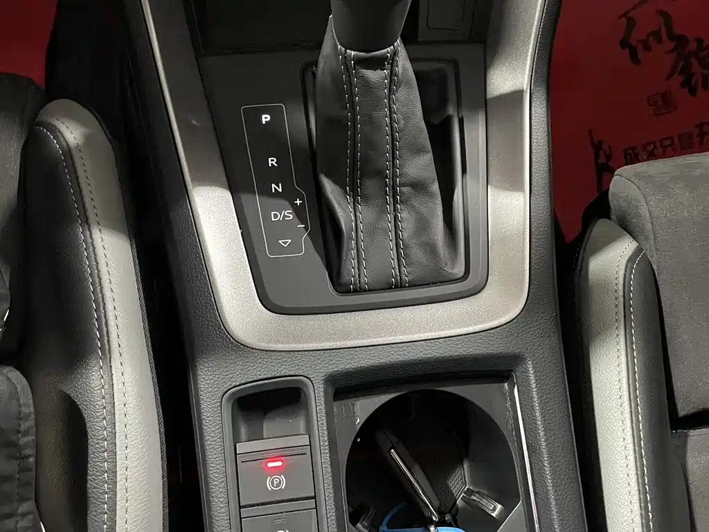 Audi Q3 2022 — фото 16