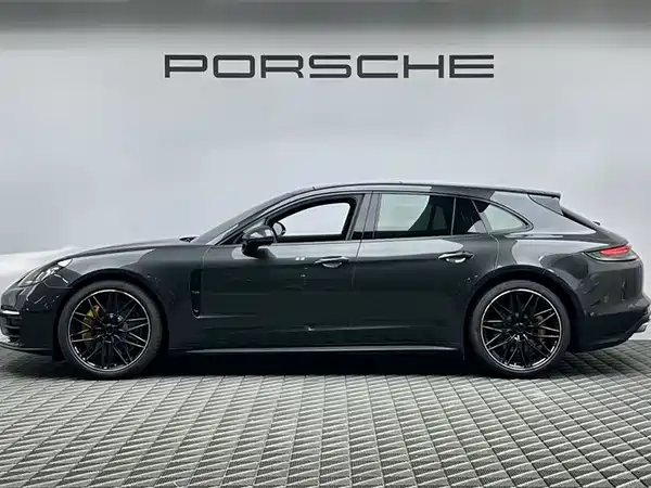 Porsche Panamera 2022