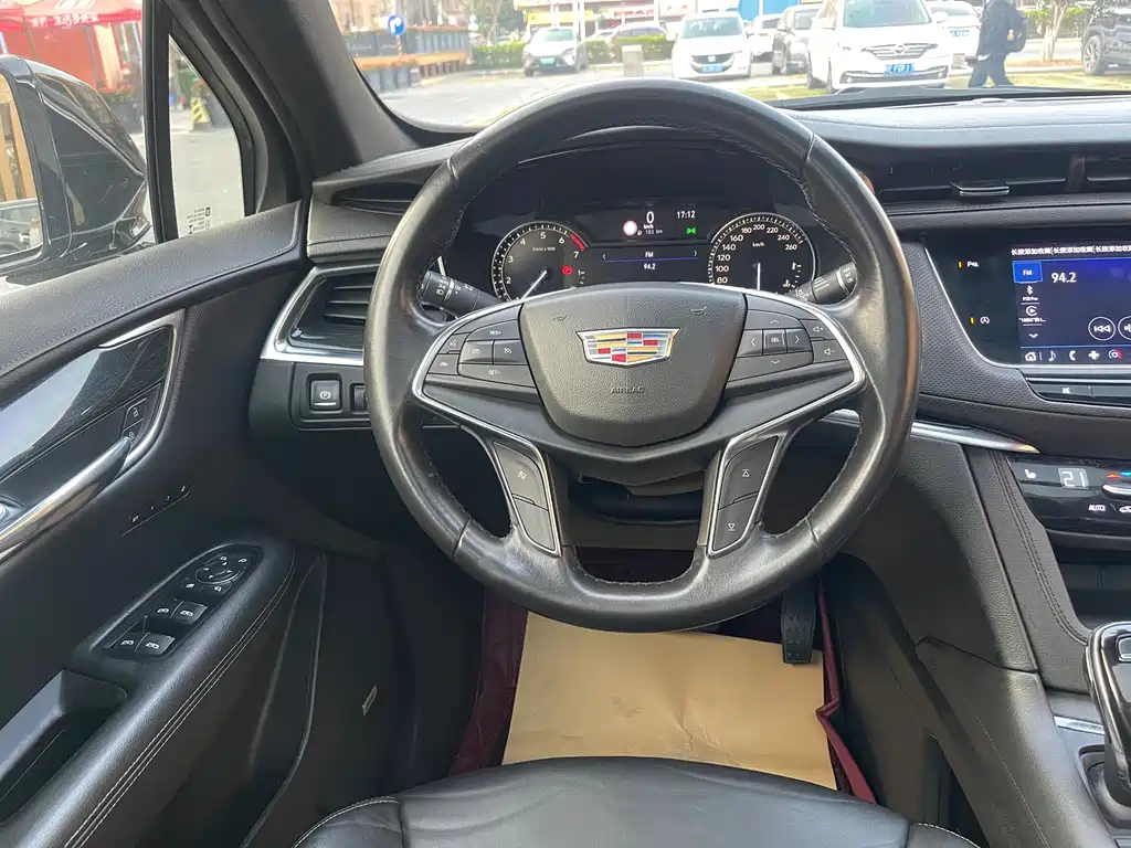Cadillac XT5 2020 — фото 16