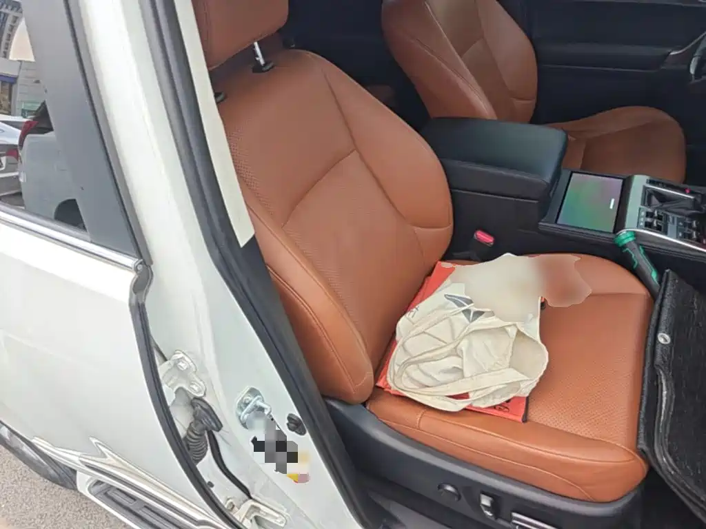 Lexus GX 2015 — фото 25