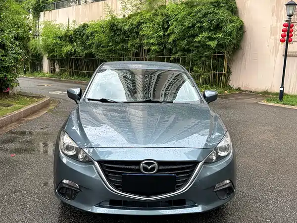 Mazda 3 Axela 2014