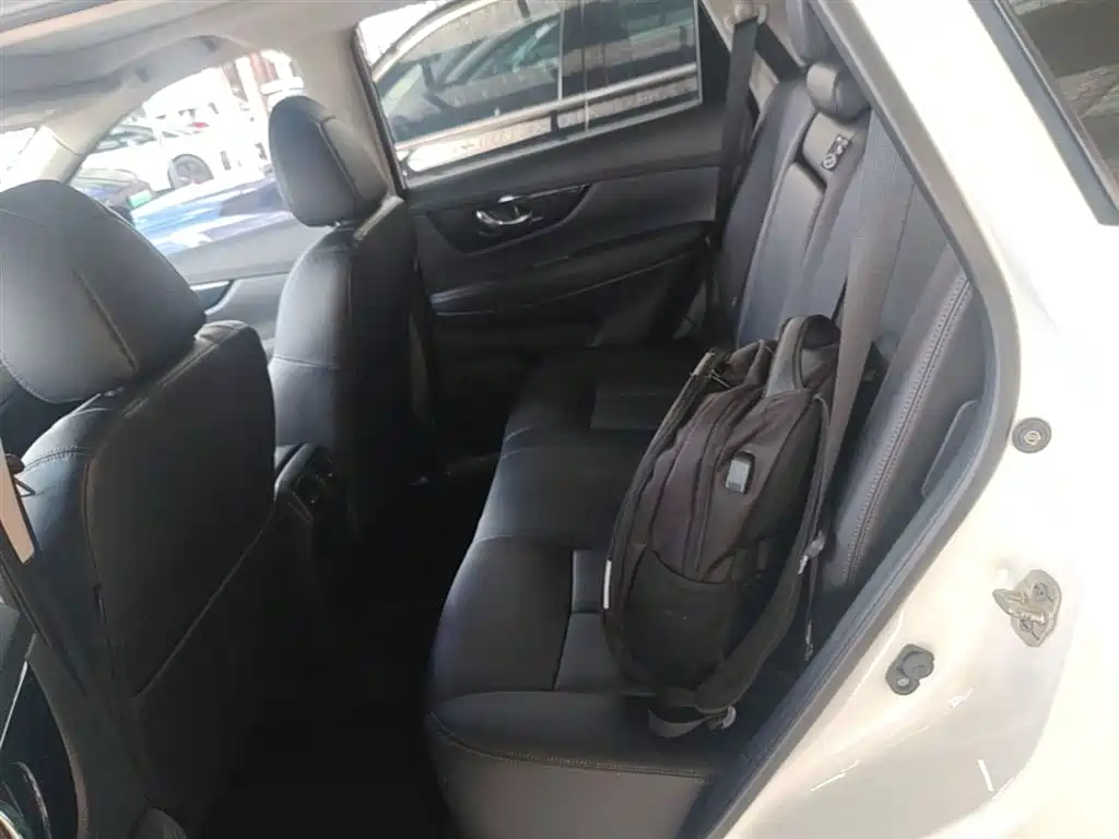 Nissan X-Trail 2020 — фото 17