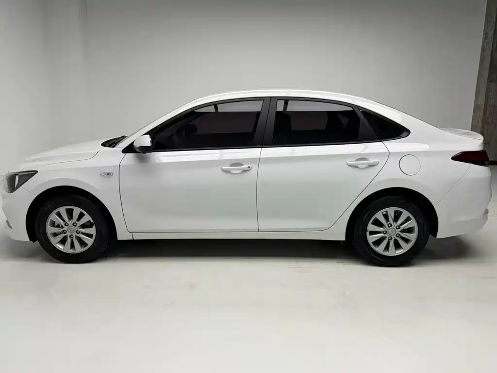 Hyundai Elantra 2020 — фото 7