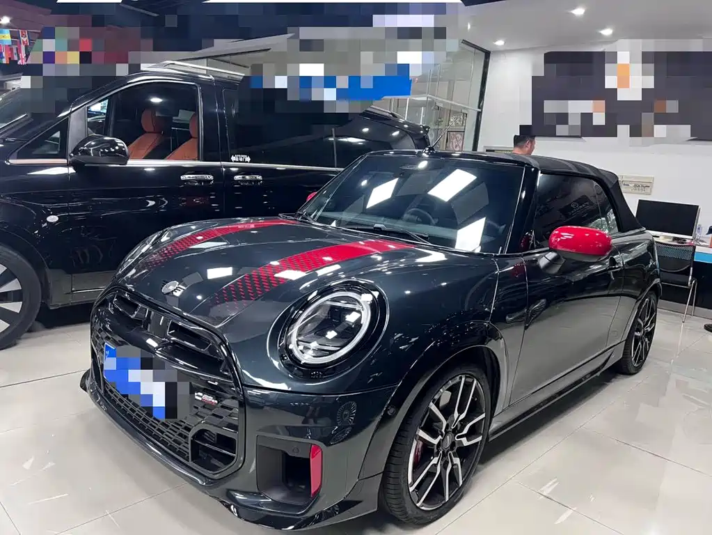 MINI JCW 2025