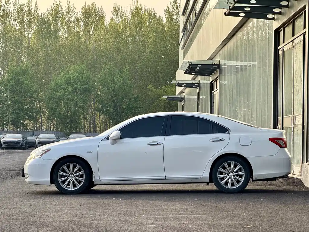 Lexus ES 2009