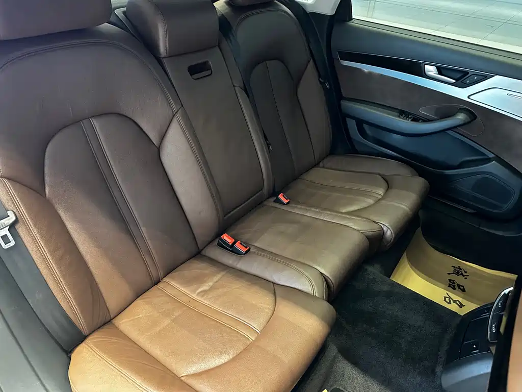 Audi A8 2014 — фото 15