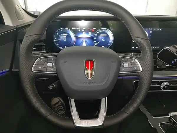 Hongqi HS5 2026