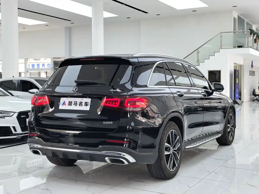 Mercedes-Benz GLC 2020 — фото 16
