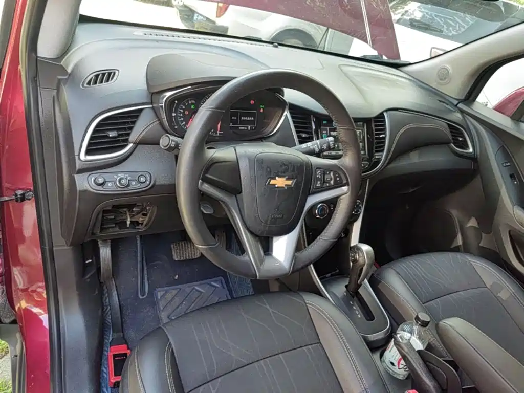 Chevrolet Trax 2017 — фото 10