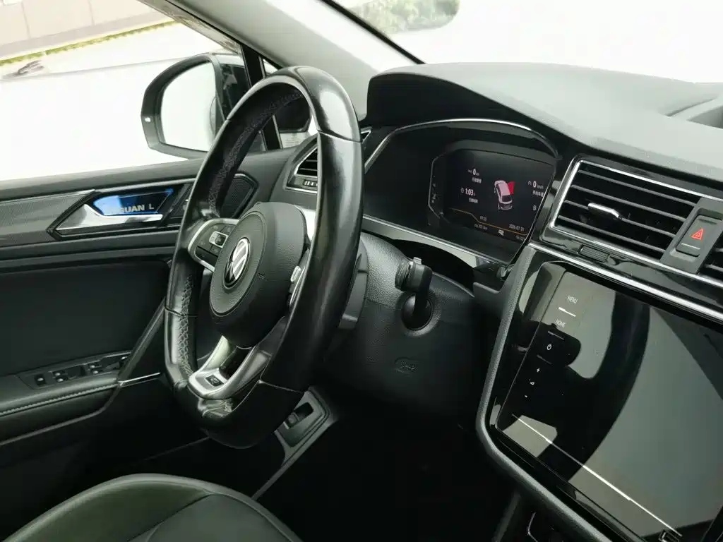 Volkswagen Tiguan L 2020 — фото 22