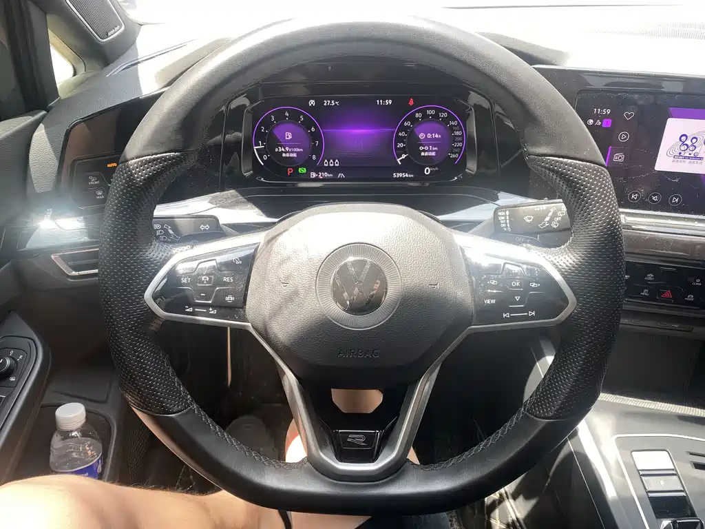 Volkswagen Golf 2021
