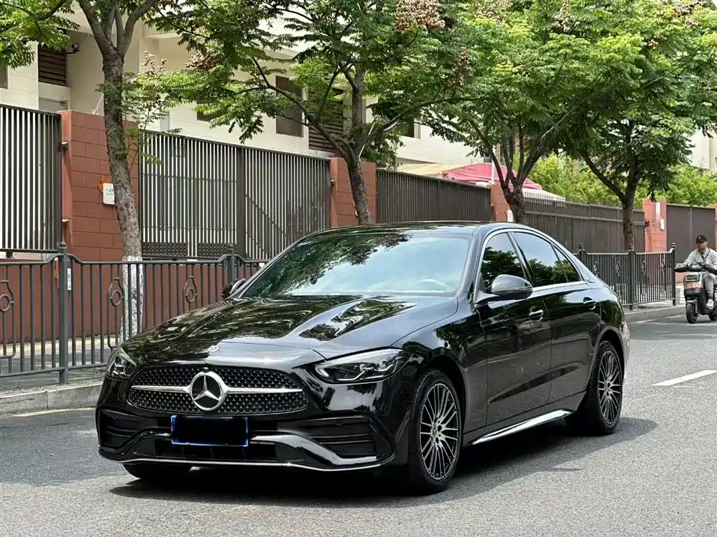 Mercedes-Benz C-Class 2024