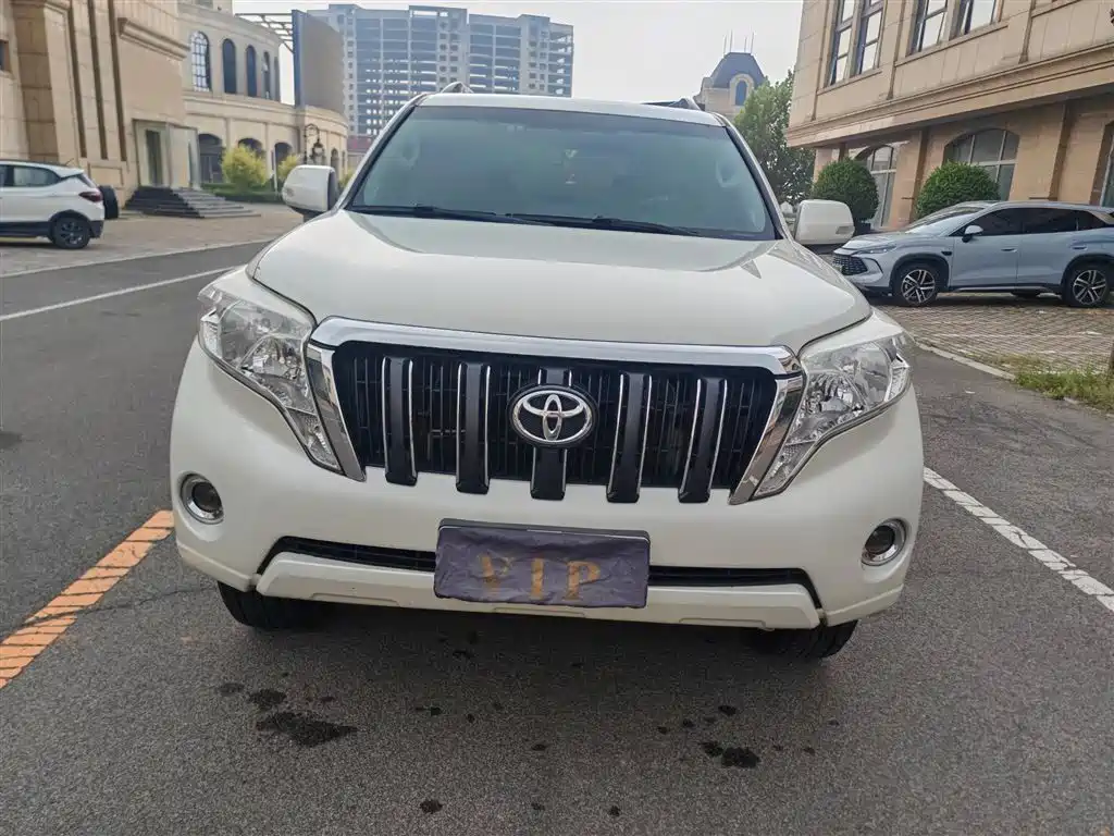 Toyota Prado 2017 — фото 2
