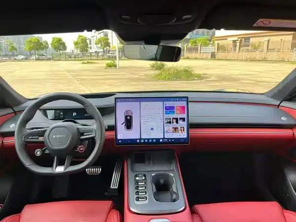 Xiaomi SU7 2024