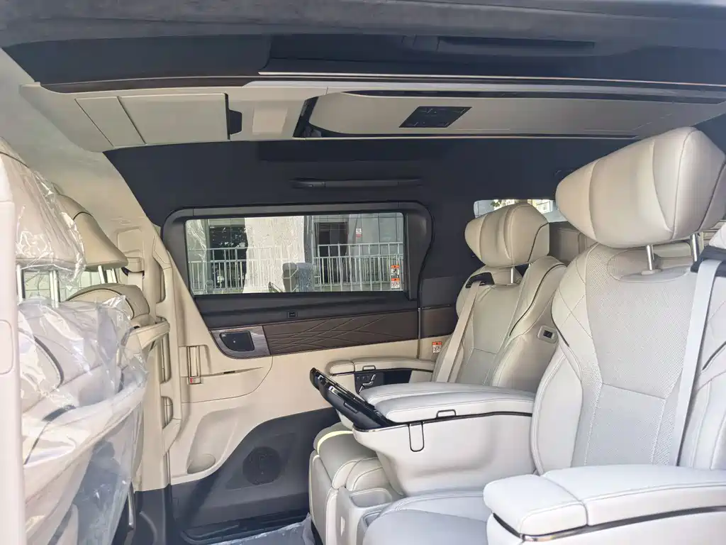 Toyota Alphard — фото 17