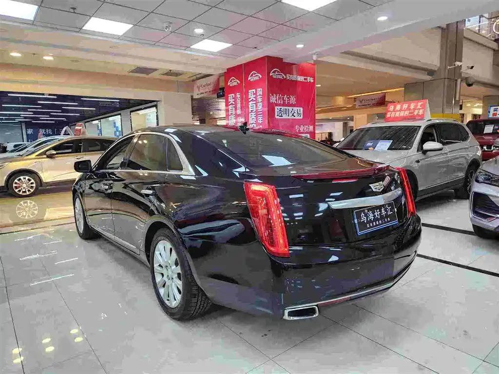 Cadillac XTS 2016 — фото 12