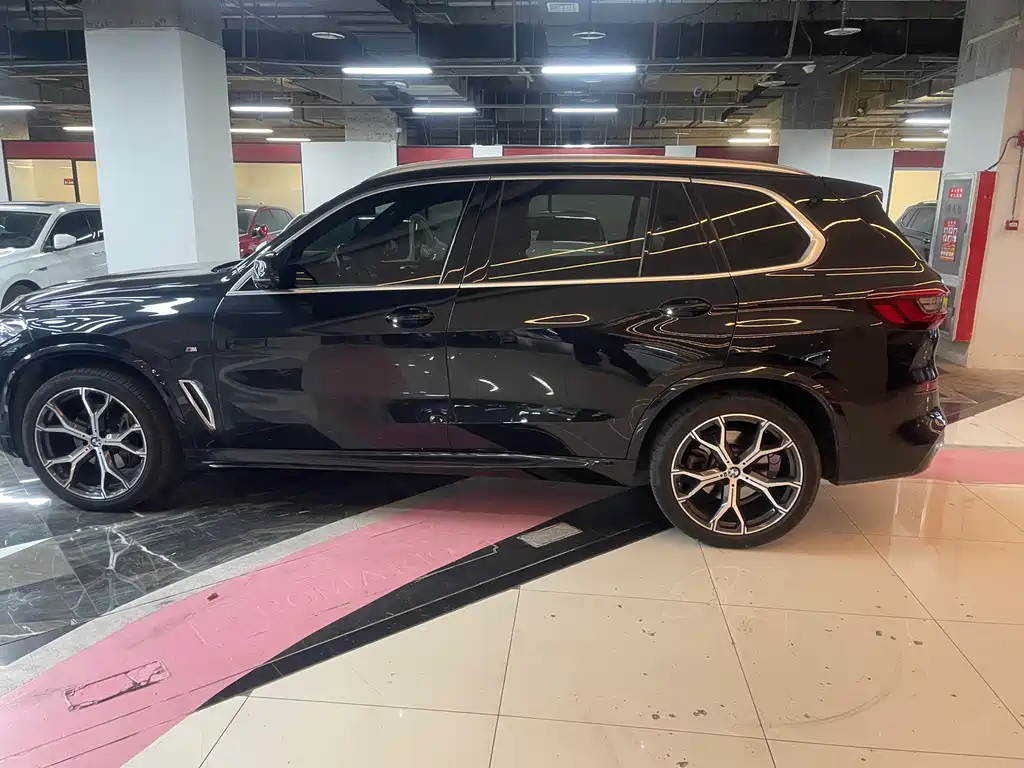 BMW X5 2023 — фото 12