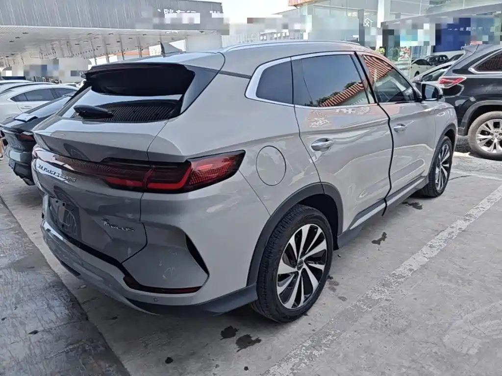 BYD Song PLUS New Energy 2023 — фото 7