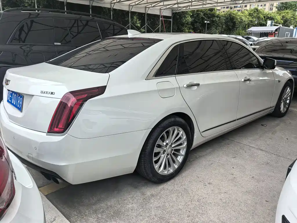 Cadillac CT6 2017 — фото 10