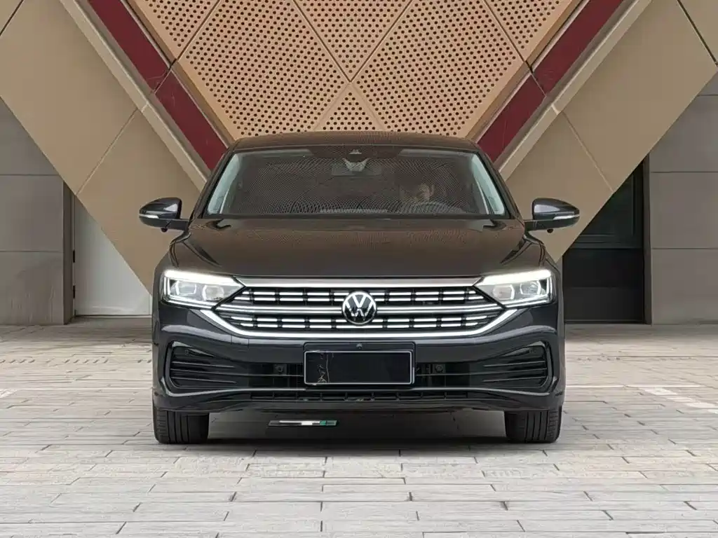 Volkswagen Sagitar 2024