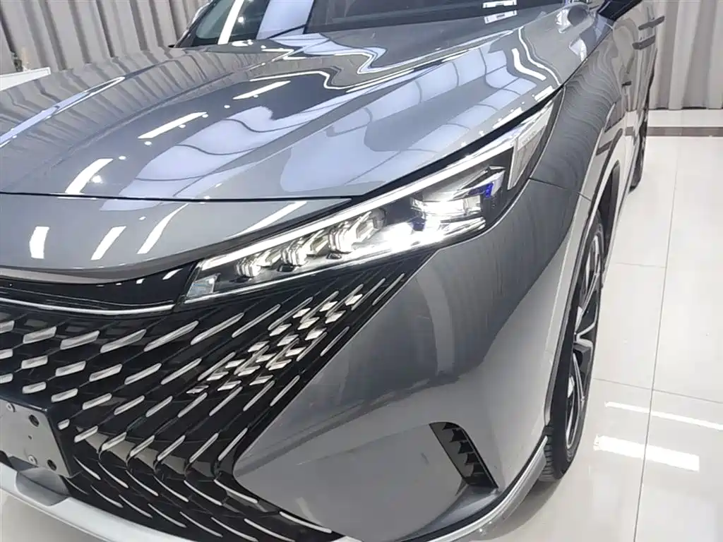 Roewe RX5 2022 — фото 24