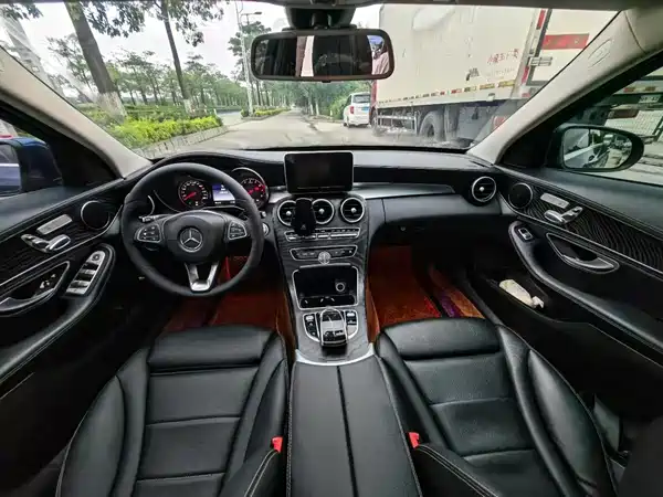 Mercedes-Benz C-Class 2017