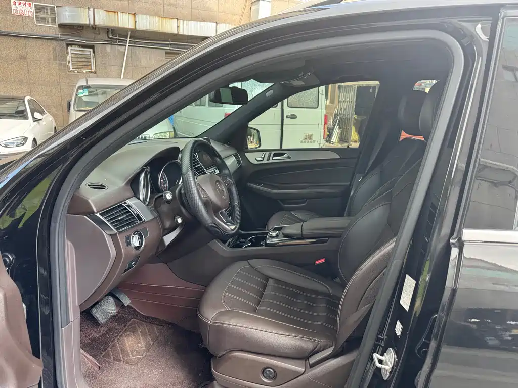 Mercedes-Benz GLE 2016