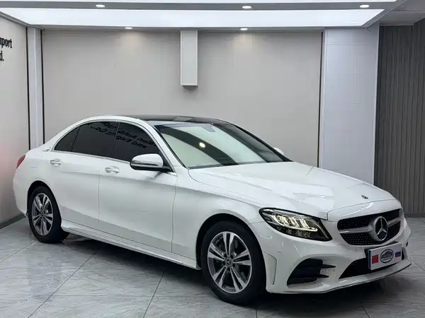 Mercedes-Benz C-Class 2020