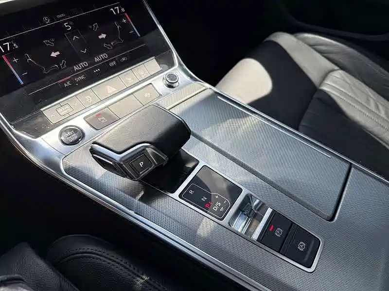 Audi A6L 2021 — фото 12