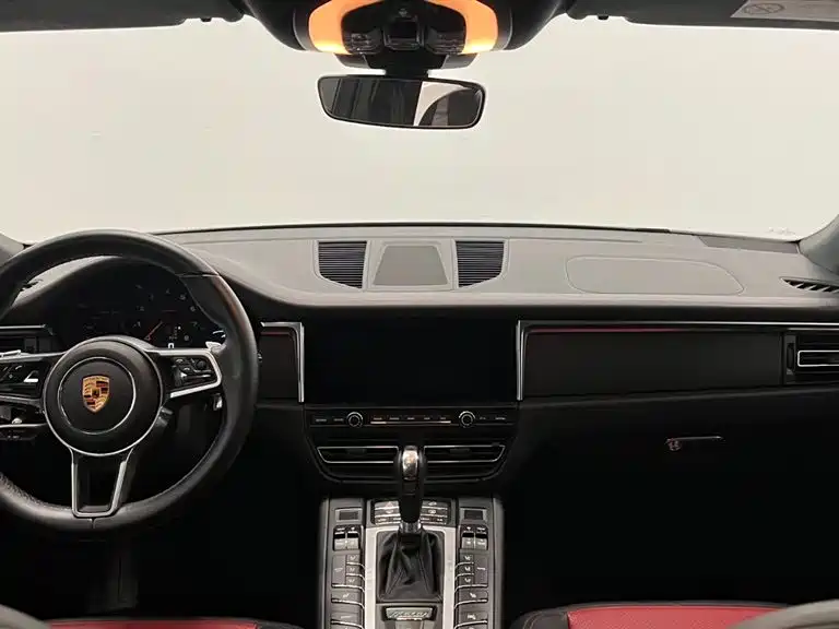 Porsche Macan 2021 — фото 8
