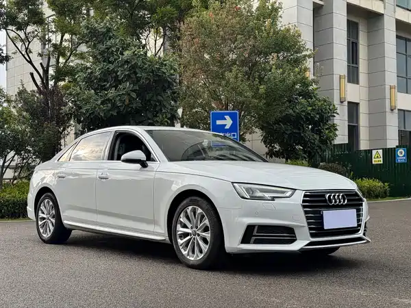 Audi A4L 2019