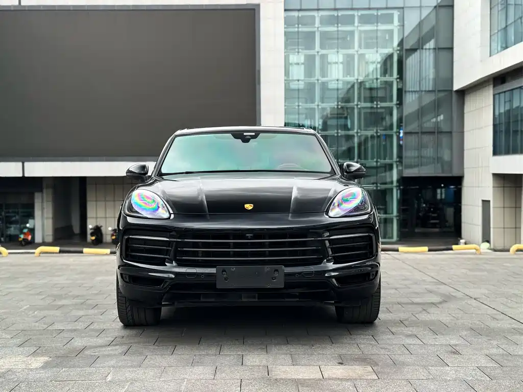 Porsche Cayenne 2022