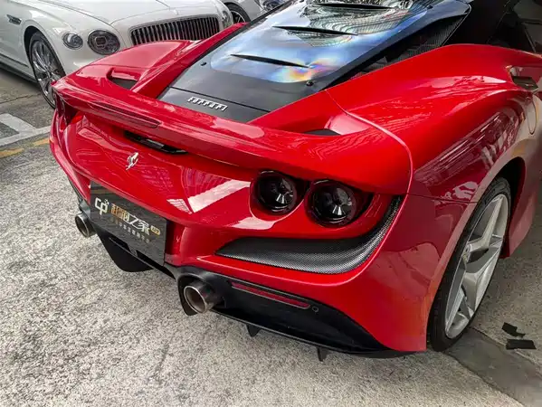 Ferrari F8 2020