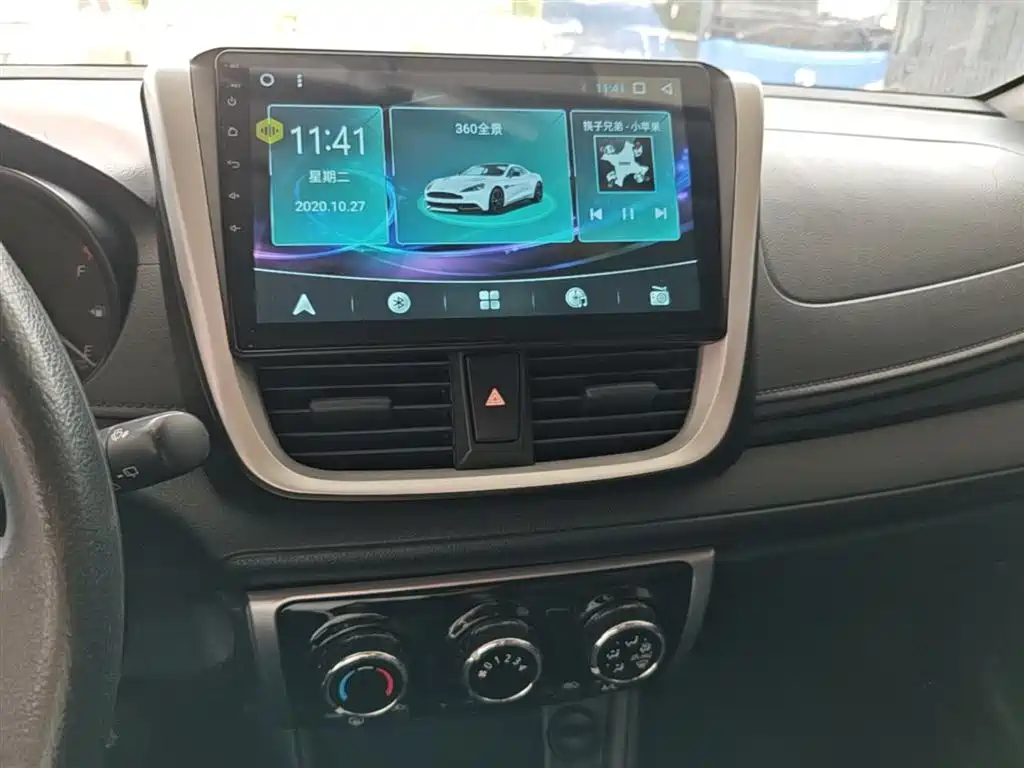 Toyota Yaris L 2021 — фото 13