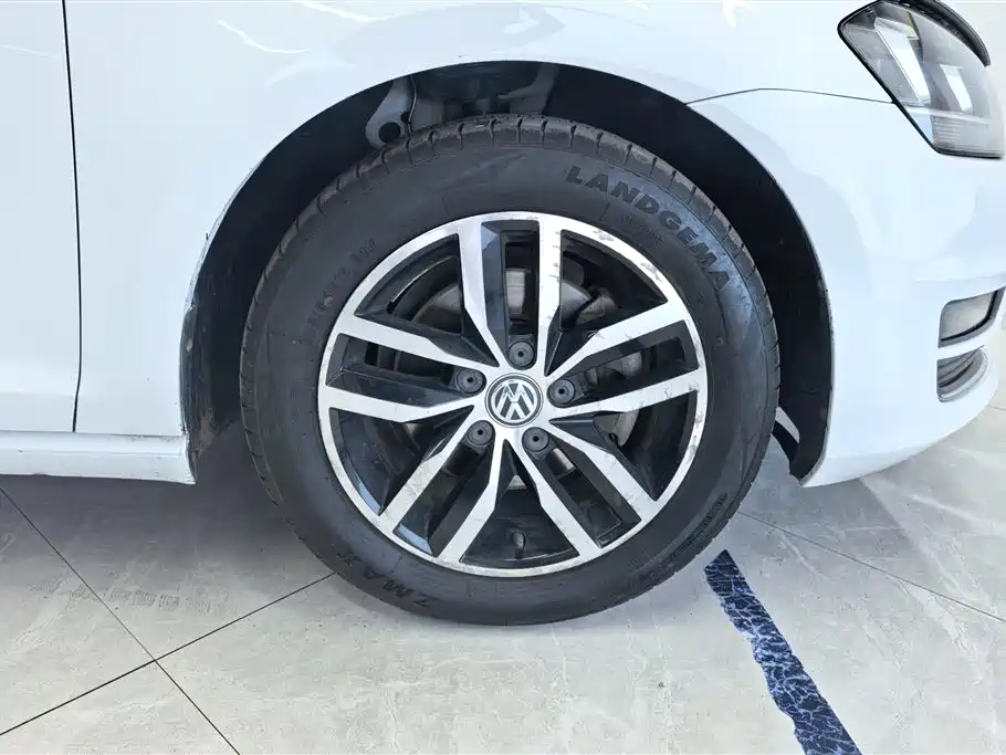 Volkswagen Golf 2016