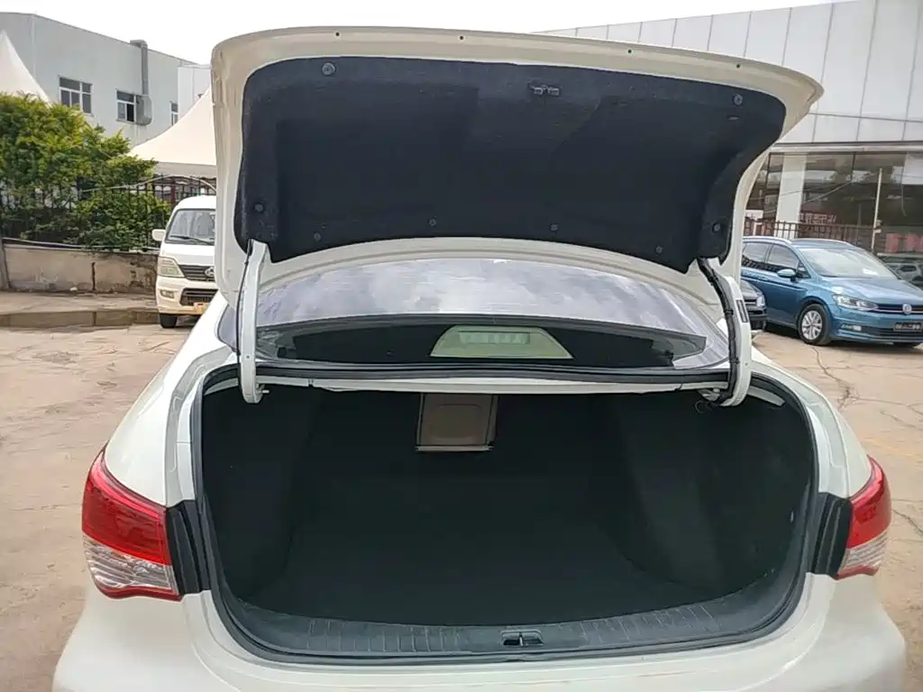 Nissan Sylphy 2016 — фото 19