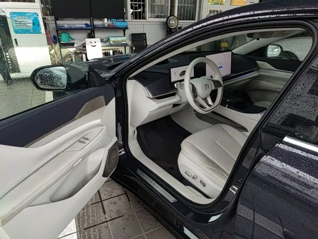 Buick Zhijing L7 2025 — фото 16