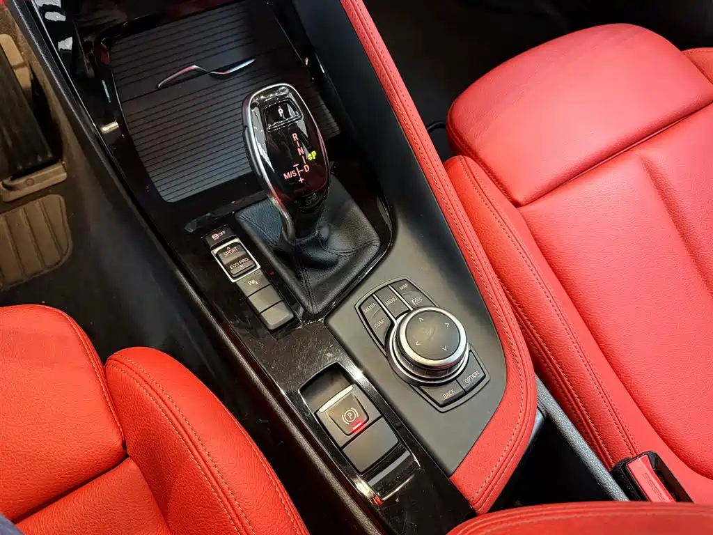 BMW X2 2024 — фото 12