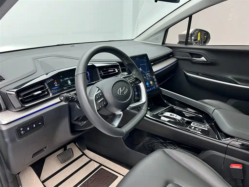 Hyundai Custo 2022 — фото 12
