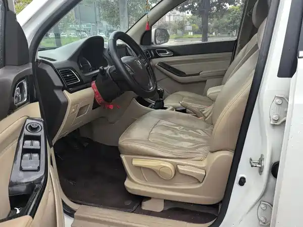 Baojun 730 2014