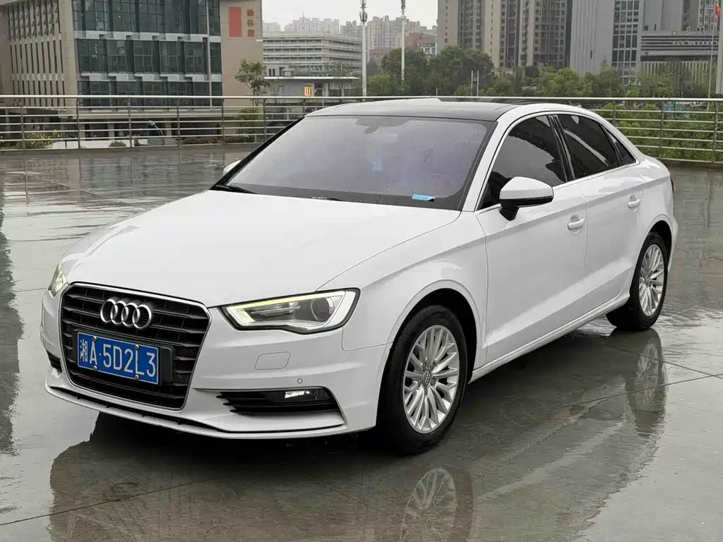 Audi A3 2017 — фото 1