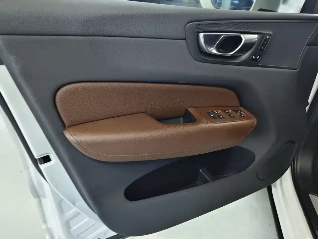 Volvo XC60 2020