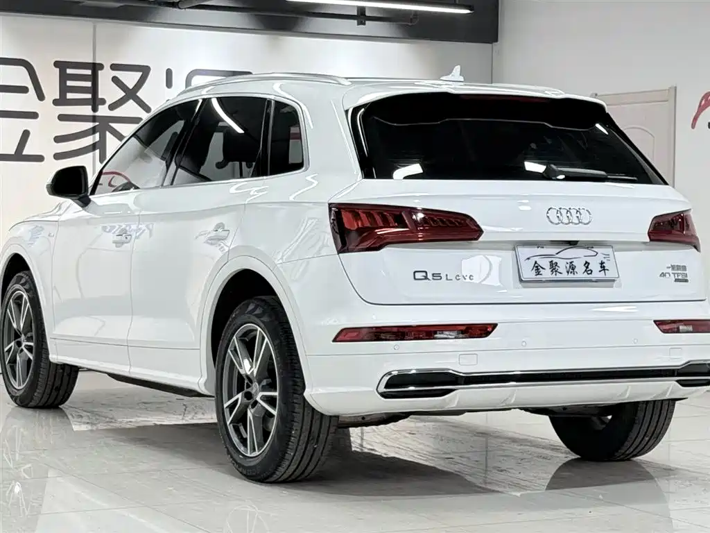 Audi Q5L 2019 — фото 4