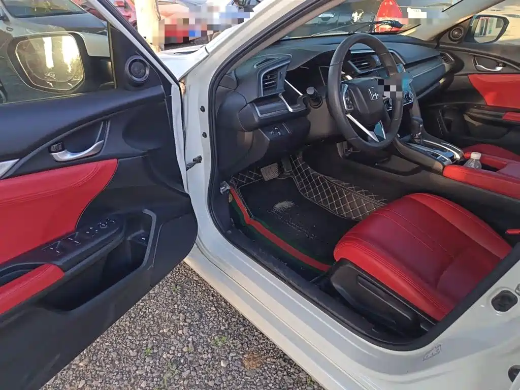 Honda Civic 2019 — фото 14