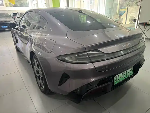 Xiaomi SU7 2025