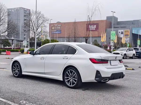 BMW 3 Series 2024
