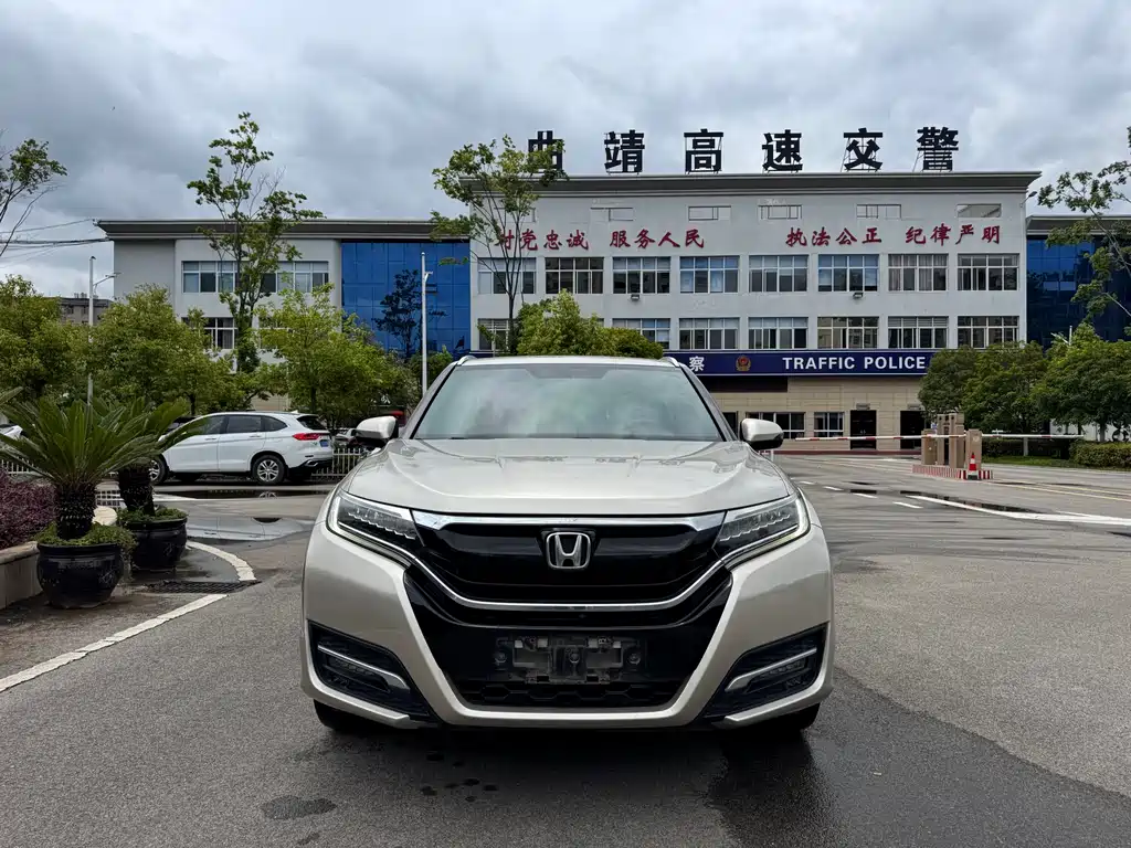 Honda UR-V 2017 — фото 2